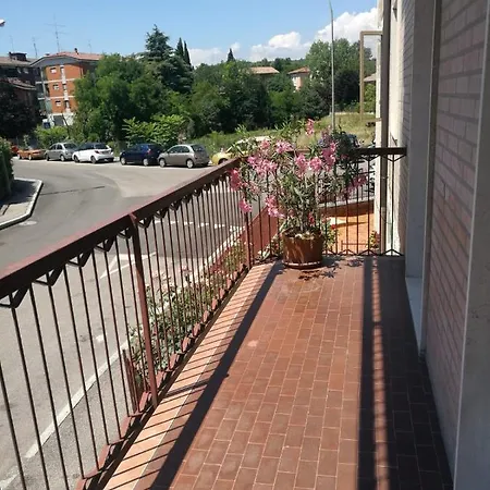 Guest house Minihouselarissa Diverona *